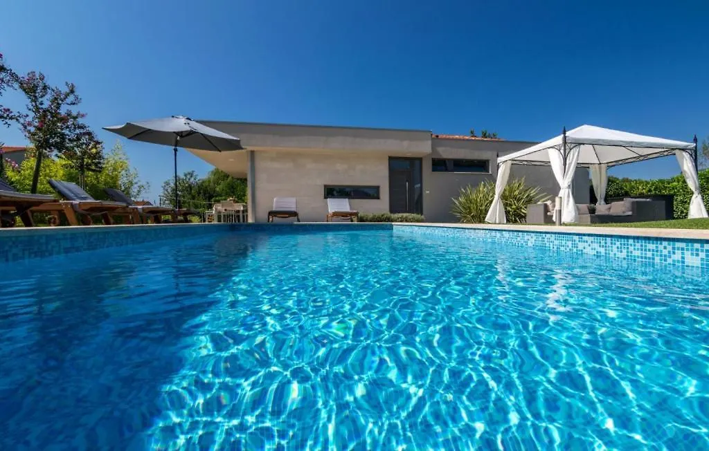 Beautiful Villa Viviana With Pool In Fažana Chorvatsko